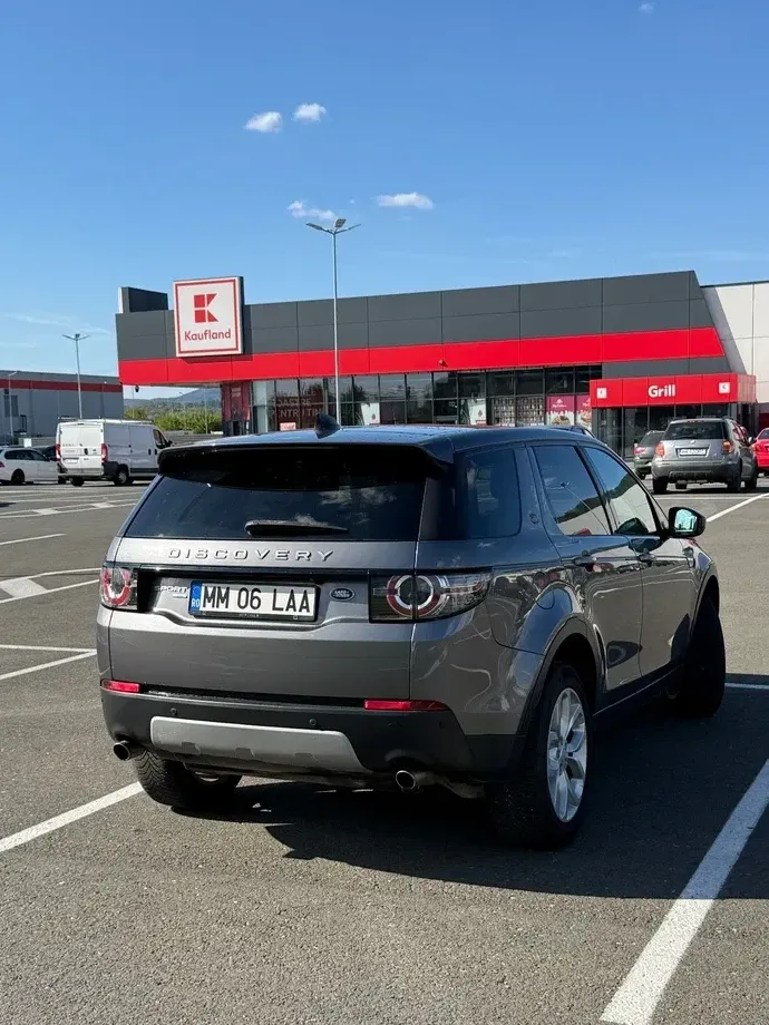 Land Rover Discovery Sport 2.0 l TD4 HSE Luxury Aut. — imagine 3