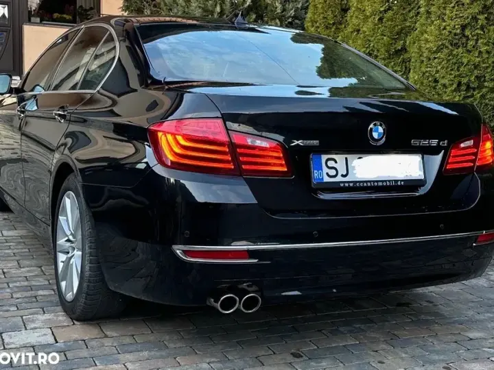 BMW Seria 5 F10/F11/F07 [2010 - 2017] 525d xDrive AT
