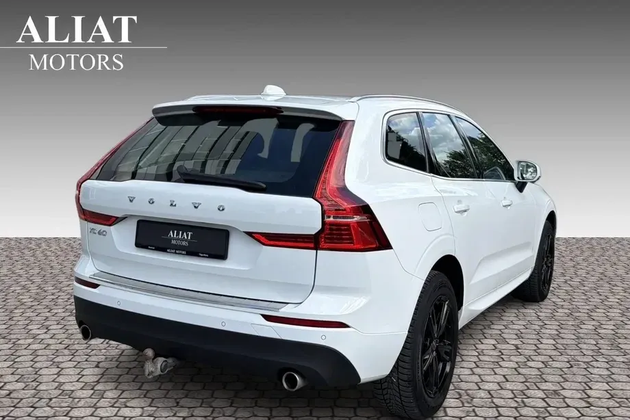 Volvo XC 60 B4 MHEV AT8 AWD Momentum Pro — imagine 5