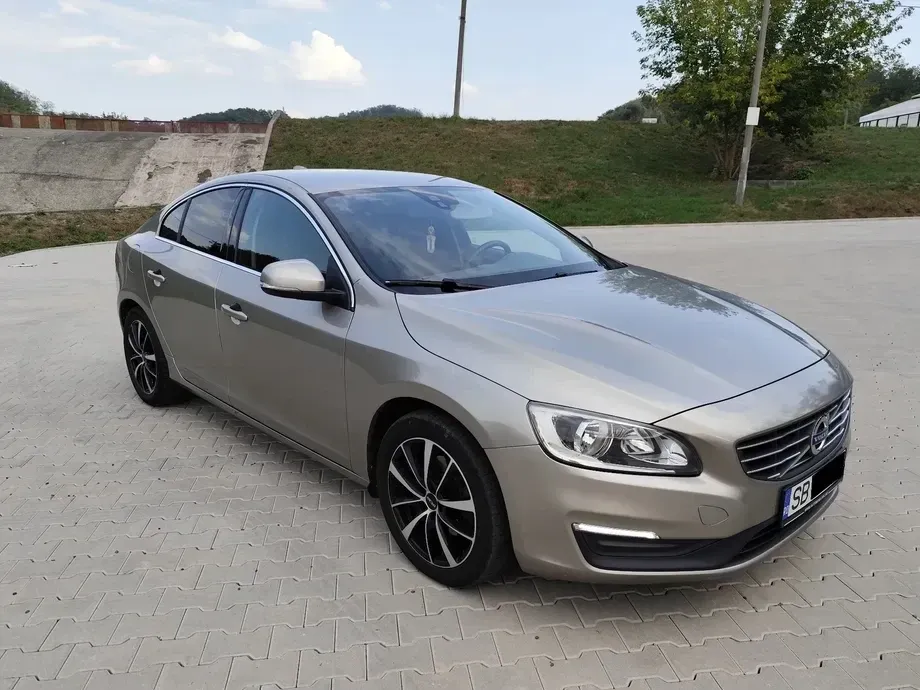 Volvo S60 II D2 Basic — imagine 2