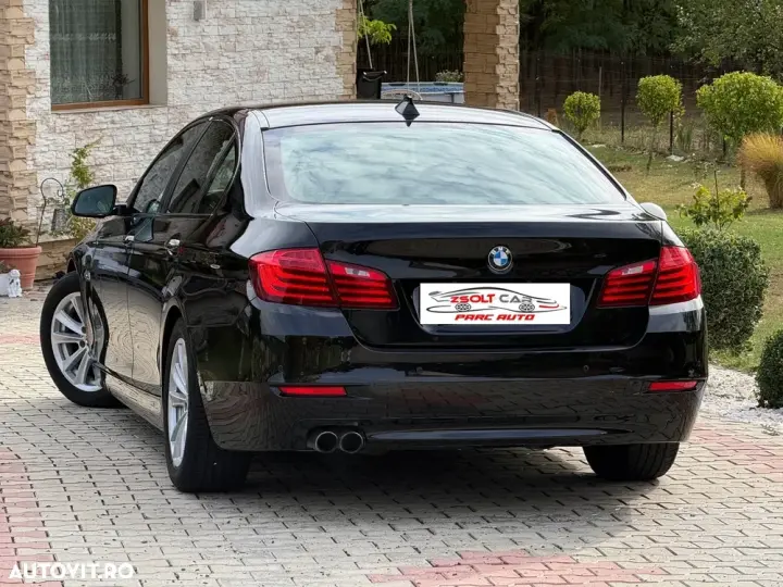 BMW Seria 5 F10/F11/F07 [2010 - 2017] 525d Luxury Line
