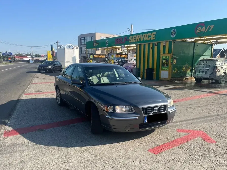 Volvo S60 I 2.4 D EDITION Geartronic — imagine 4