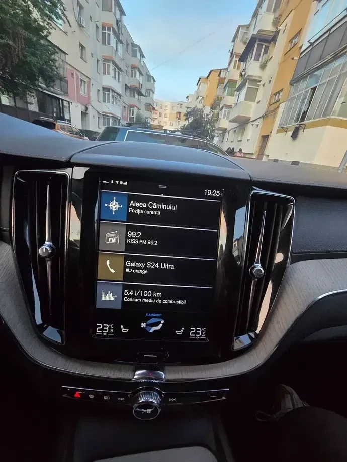 Volvo XC 60 II T8 Twin Engine AWD Inscription — imagine 5