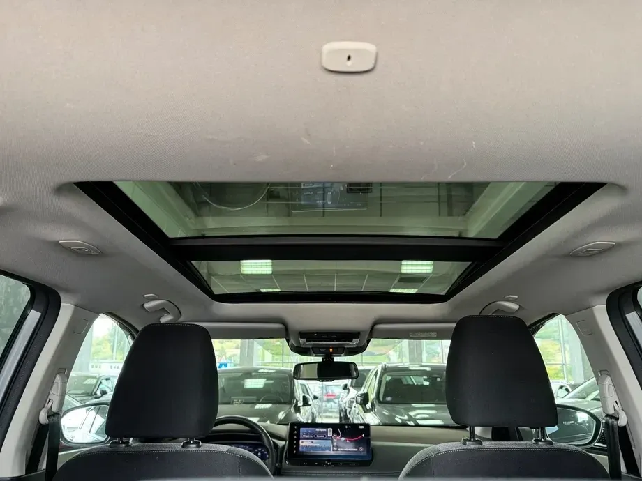 Nissan X-Trail e4ORCE 7 locuri N-Connecta — imagine 6