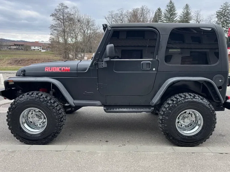 Jeep Wrangler 2.4 Sport — imagine 3