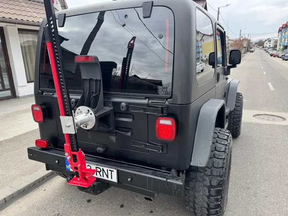 Jeep Wrangler 2.4 Sport — imagine 5