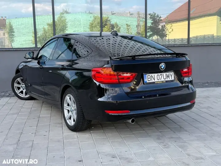 BMW Seria 3 318d Aut. Modern Line