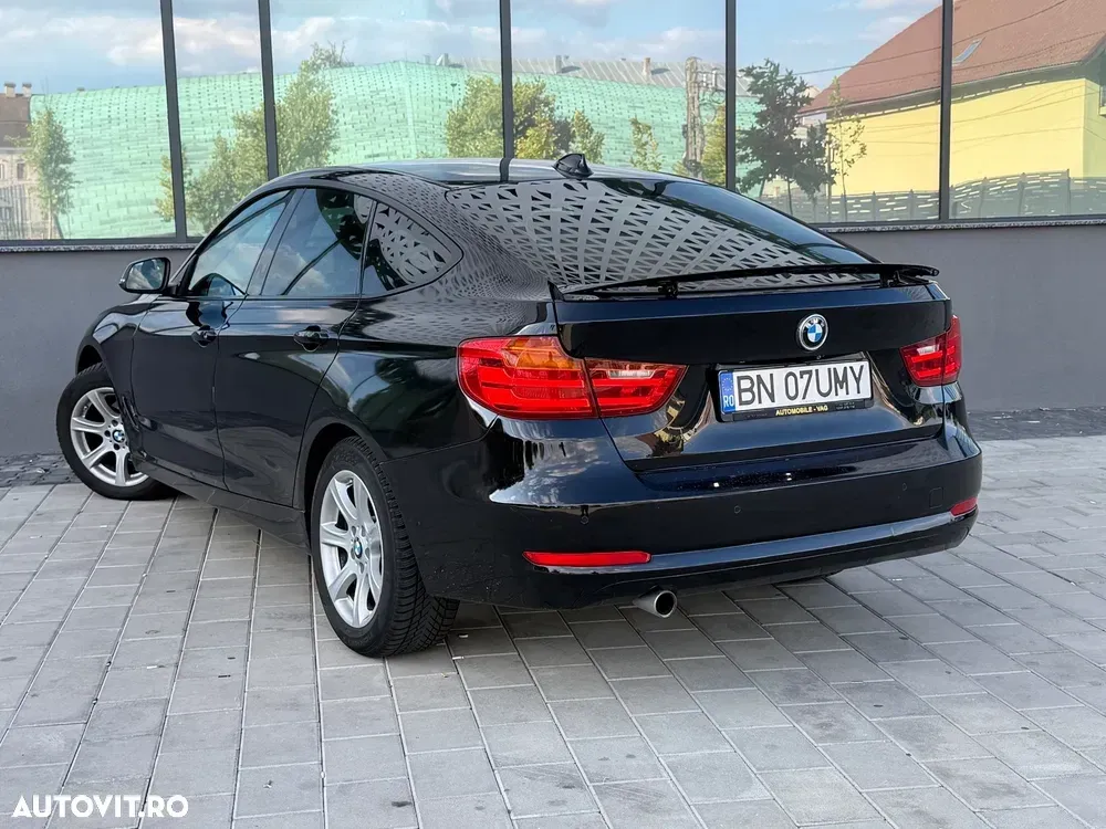BMW Seria 3 318d Aut. Modern Line — imagine 3