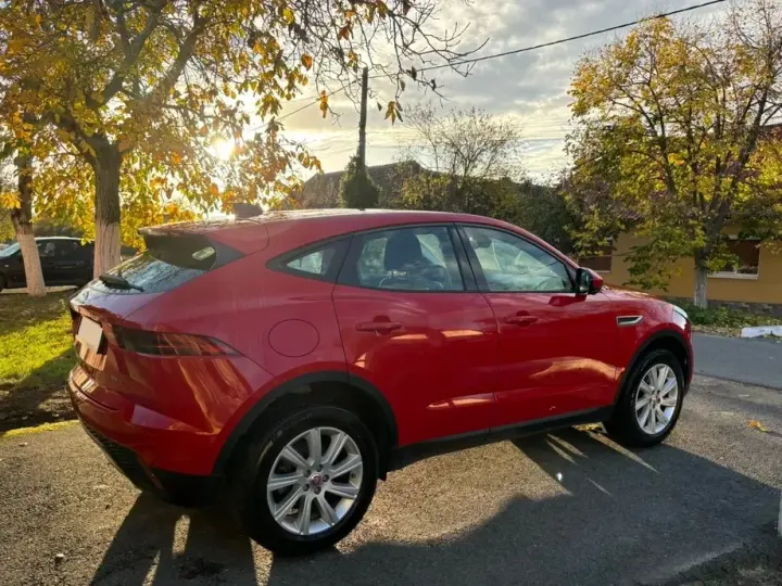 Jaguar E-Pace D150