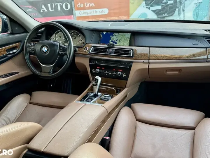 BMW Seria 7 740d