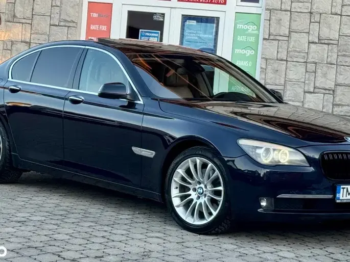 BMW Seria 7 740d