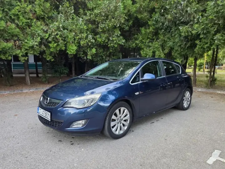 Opel Astra J 1.7 CDTI Cosmo