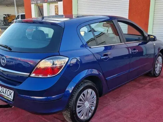 Opel Astra H 1.6 Essentia