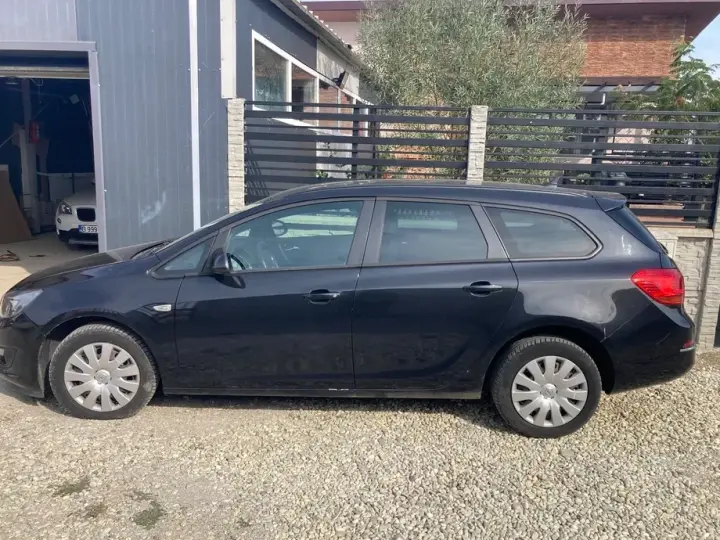 Opel Astra J 1.6 CDTI ECOTEC Start/Stop Essentia