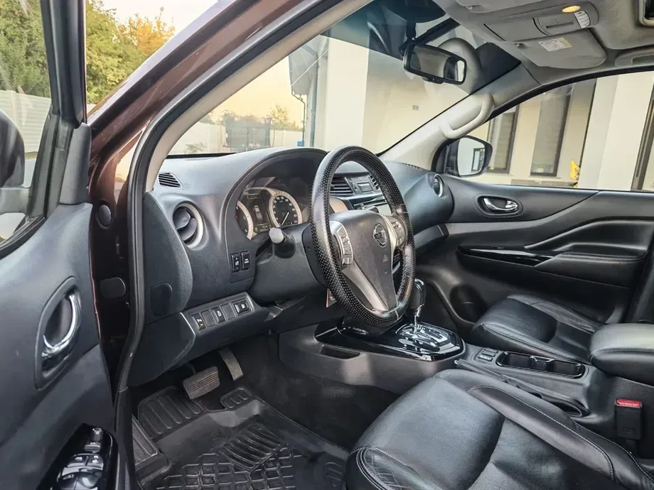 Nissan Navara III Bi Turbo Double Cab Tekna Aut. — imagine 5