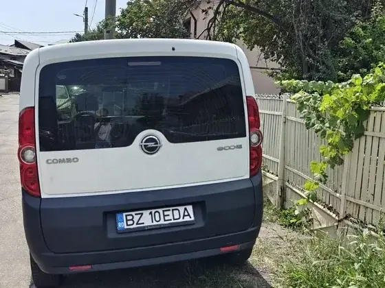Opel Combo L1H1 CV Combi Sarcina utila marita