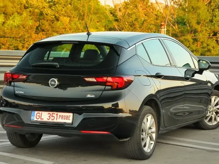 Opel Astra L 1.2 Turbo Business Edition