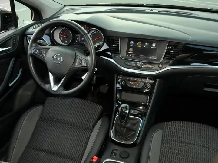 Opel Astra L 1.2 Turbo Business Edition