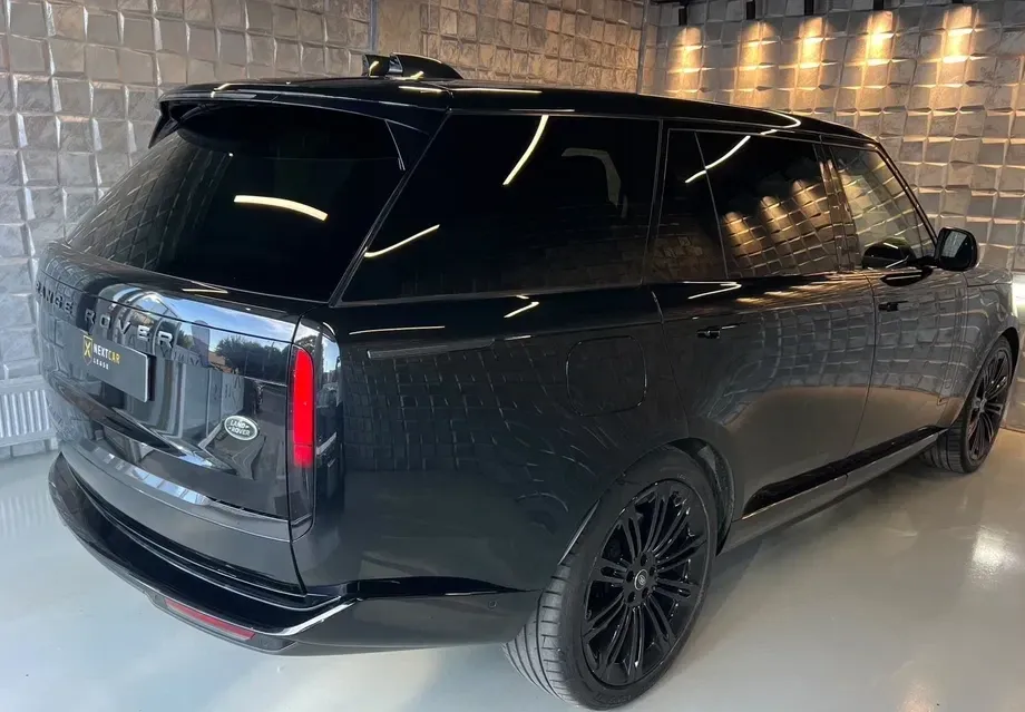 Land Rover Range Rover V 4.4 V8 P530 LWB Autobiography — imagine 4
