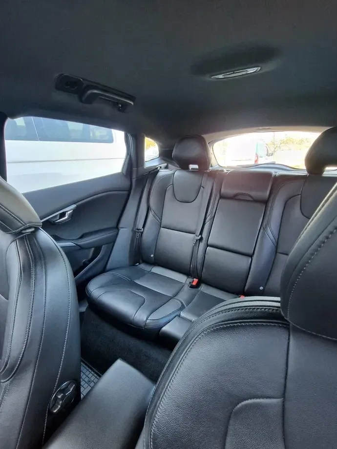 Volvo V40 D2 Aut. Momentum — imagine 6