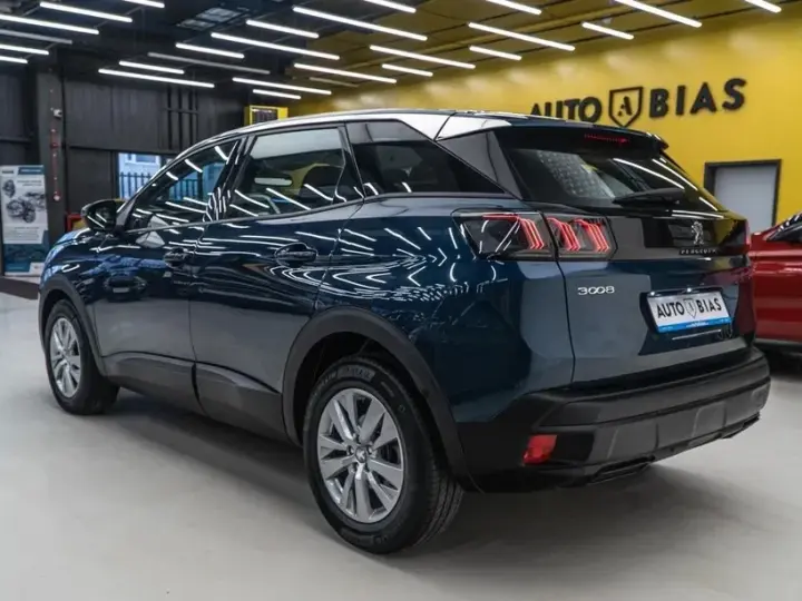 Peugeot 3008 1.2 PureTech 130 EAT8 Allure Pack