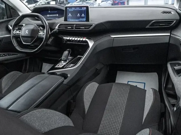 Peugeot 3008 1.2 PureTech 130 EAT8 Allure Pack