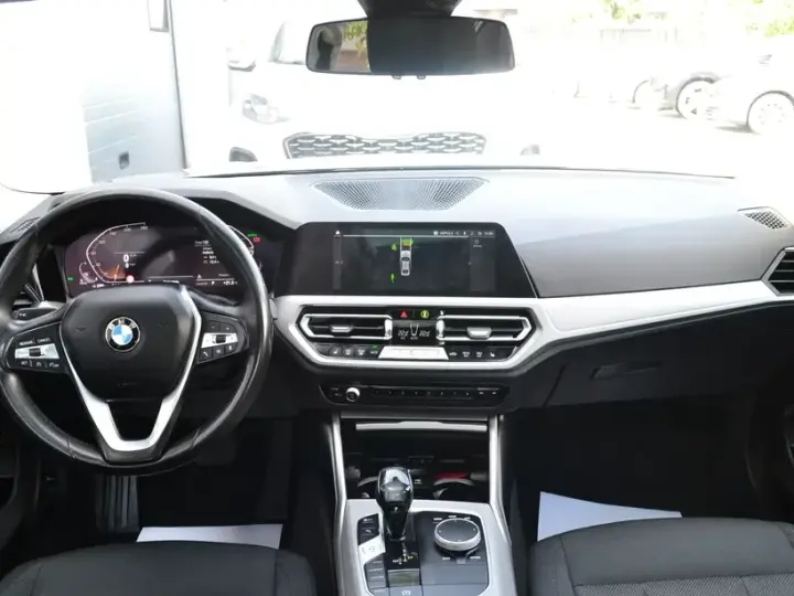 BMW Seria 3 G20/G21 320d xDrive AT MHEV