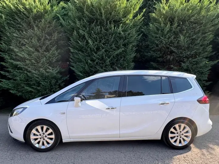 Opel Zafira C [2011 - Prezent 1.4 Start/Stop Cosmo