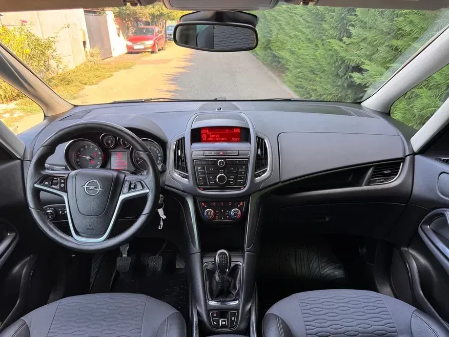 Opel Zafira C [2011 - Prezent 1.4 Start/Stop Cosmo — imagine 4