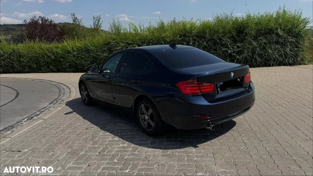 BMW Seria 3 F30/F31/F34 [2011 - 2019] 320d — imagine 3
