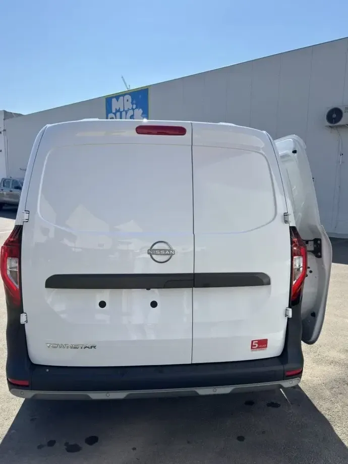 Nissan Townstar — imagine 3
