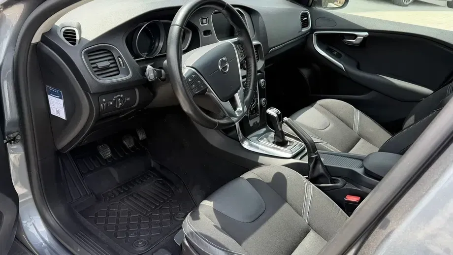 Volvo V40 II D2 — imagine 3