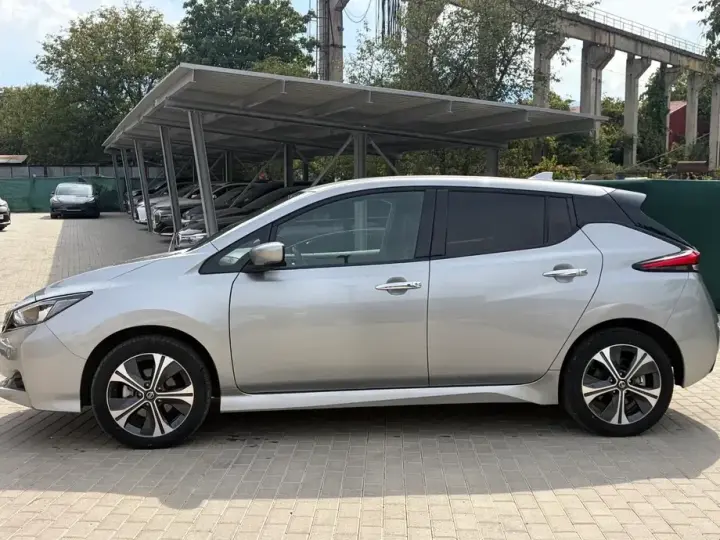 Nissan Leaf II 62 kWh e+ N-Connecta