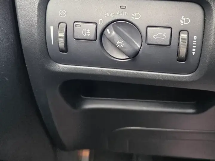 Volvo V40 II D2 Basic