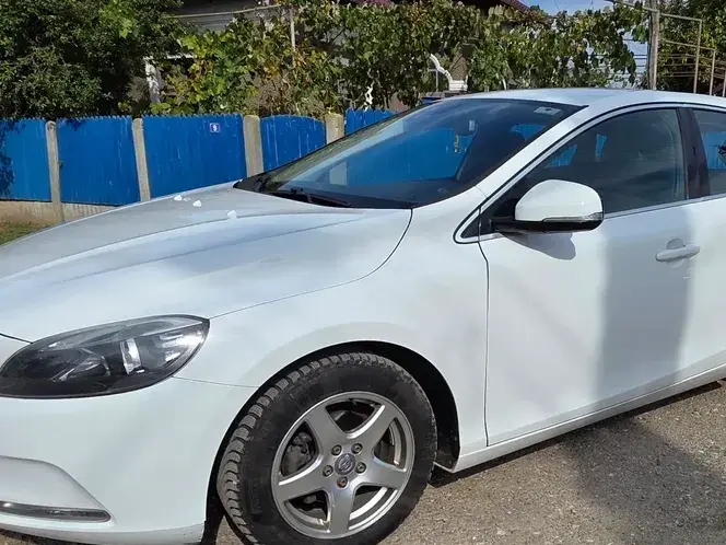 Volvo V40 II D2 Basic