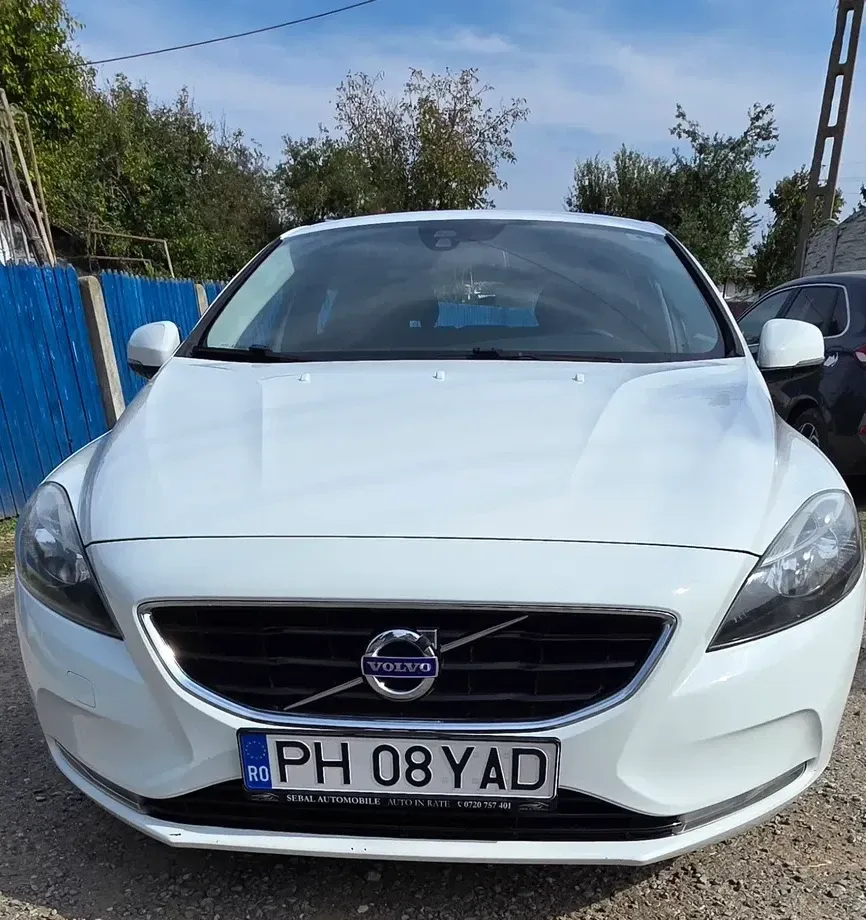 Volvo V40 II D2 Basic — imagine 2