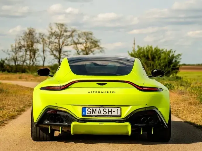 Aston Martin V8 Vantage