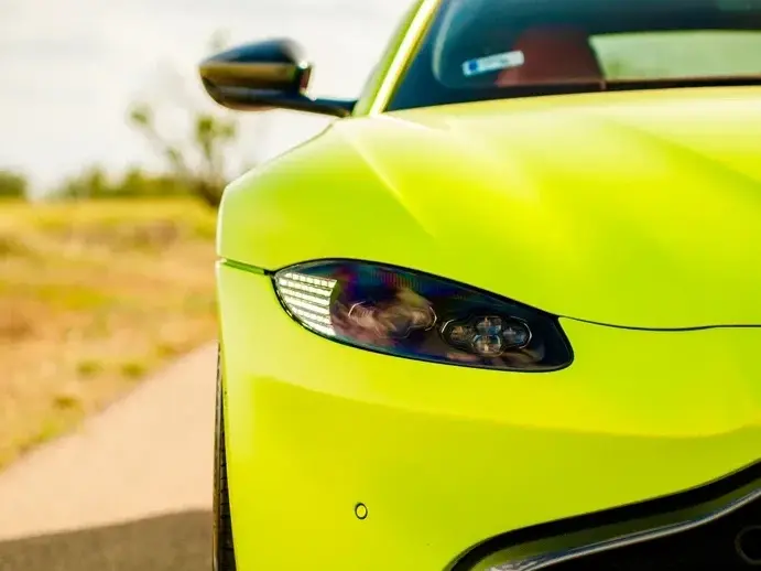 Aston Martin V8 Vantage