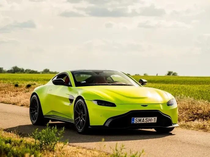 Aston Martin V8 Vantage