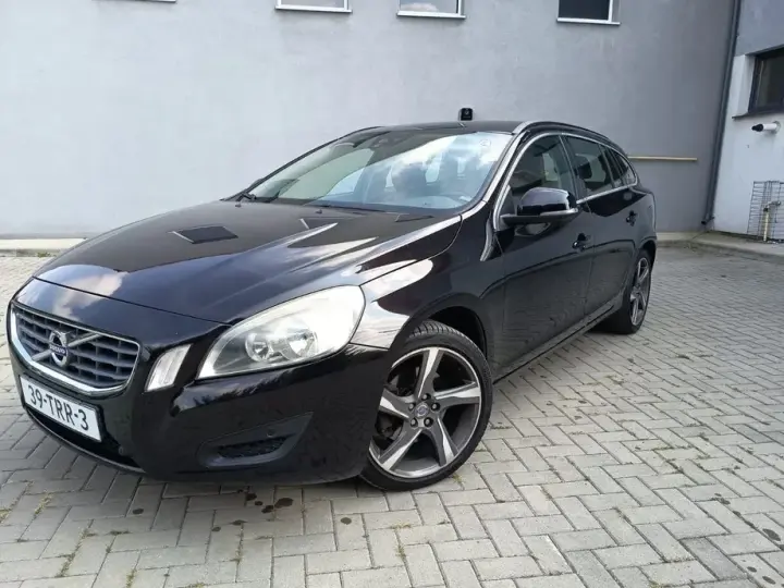 Volvo V60 I T3 Start-Stop Summum