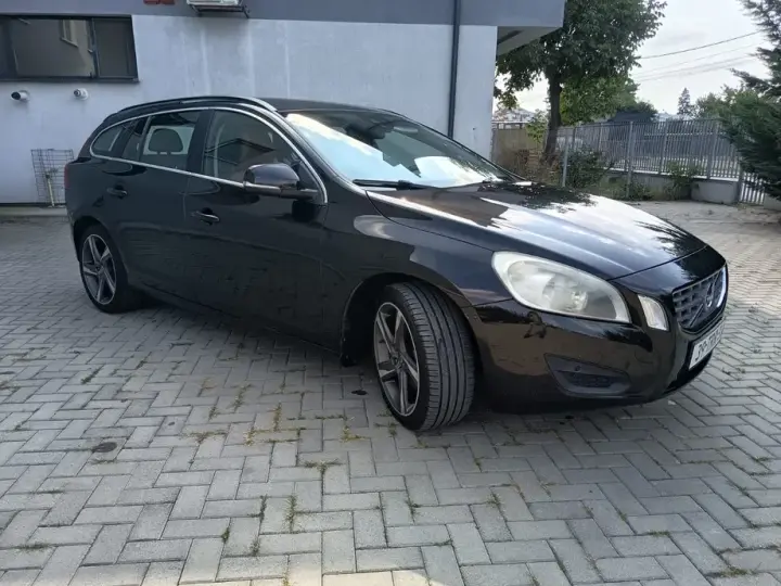 Volvo V60 I T3 Start-Stop Summum