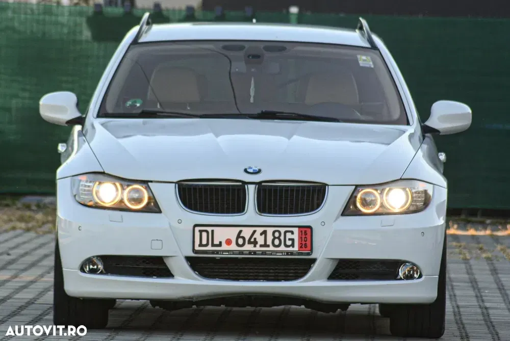 BMW Seria 3 E90/E91/E92/E93 [2005 - 2013] — imagine 5