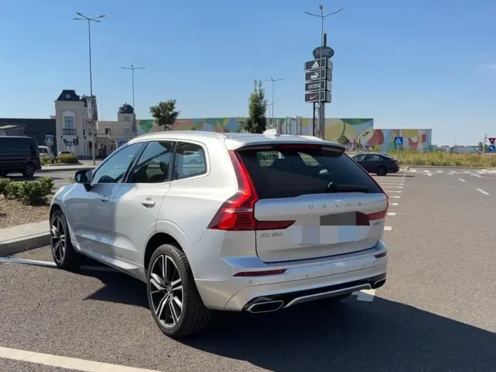 Volvo XC 60 II D4 AWD Geartronic RDesign