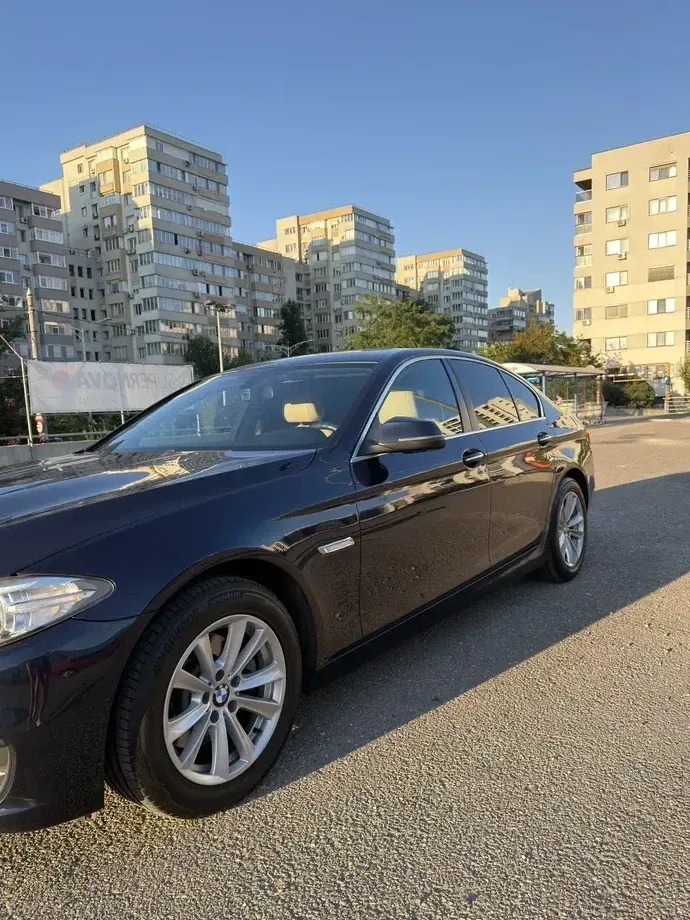 BMW Seria 5 F10/F11/F07 [2010 - 2017] 520d Aut. — imagine 4