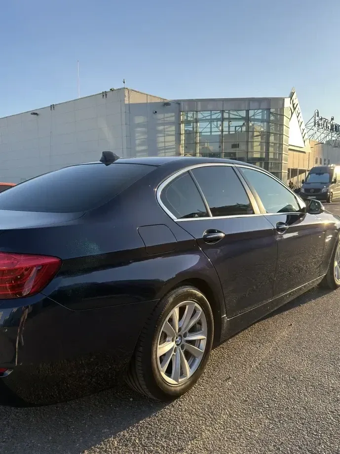 BMW Seria 5 F10/F11/F07 [2010 - 2017] 520d Aut. — imagine 5