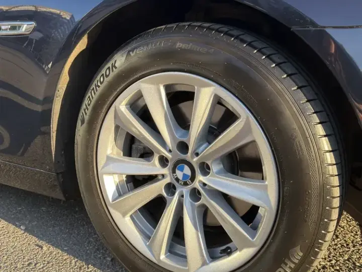 BMW Seria 5 F10/F11/F07 [2010 - 2017] 520d Aut.
