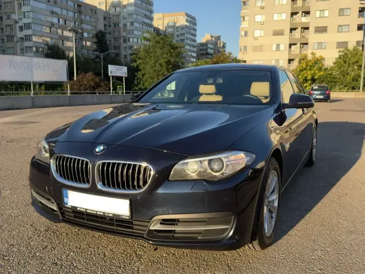 BMW Seria 5 F10/F11/F07 [2010 - 2017] 520d Aut.