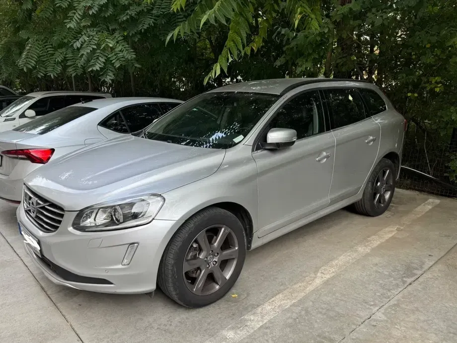 Volvo XC 60 — imagine 2