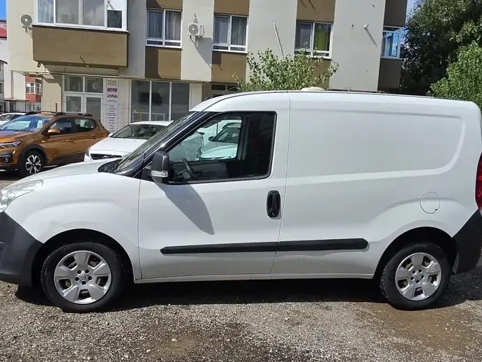 Opel Combo 1.3 CDTI L1H1 LKW-Zulassung Selection