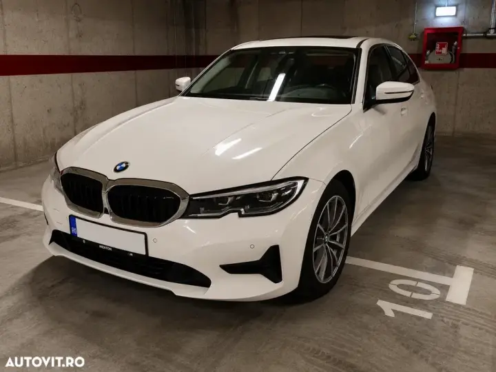 BMW Seria 3 320d xDrive AT MHEV